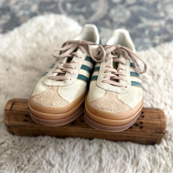 Adidas Gazelle Bold Platform Sneakers – Cream White / Collegiate Green – Size 7 - Picture 10 of 16